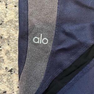 Alo Yoga Full Length Mesh Leggings Size M